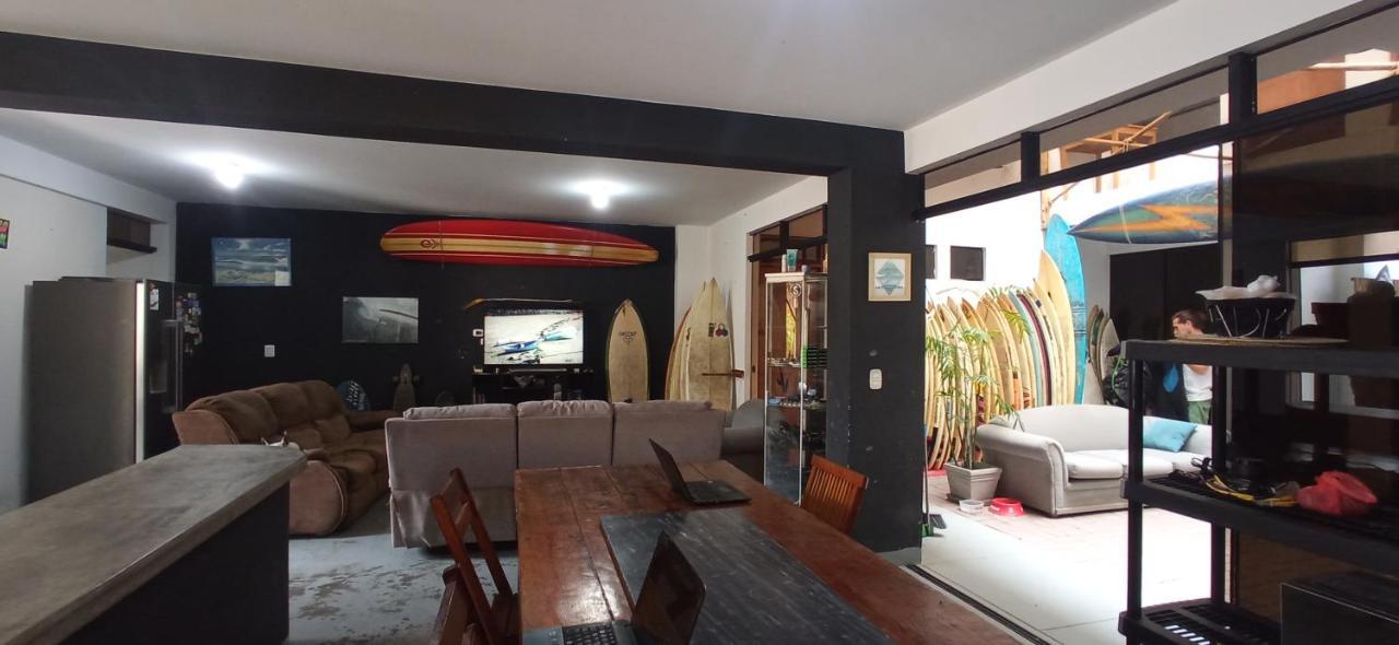Bravo Hostels: Surf House ปุนตาเอร์โมซา ภายนอก รูปภาพ