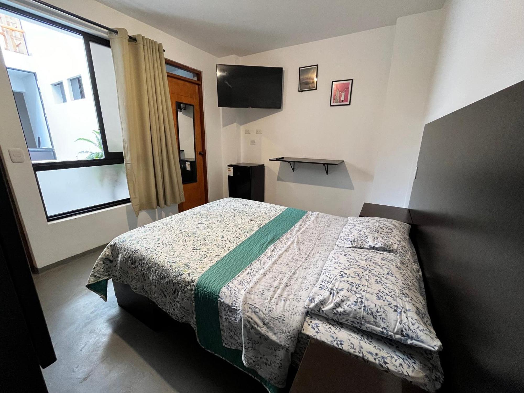 Bravo Hostels: Surf House ปุนตาเอร์โมซา ภายนอก รูปภาพ